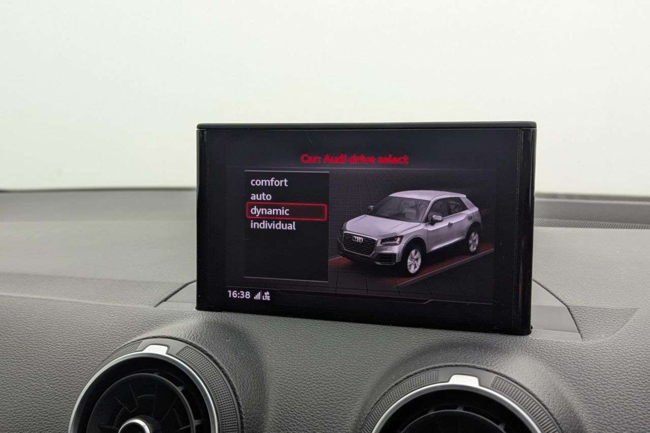 2019 AUDI Q2 2019 AUDI Q2