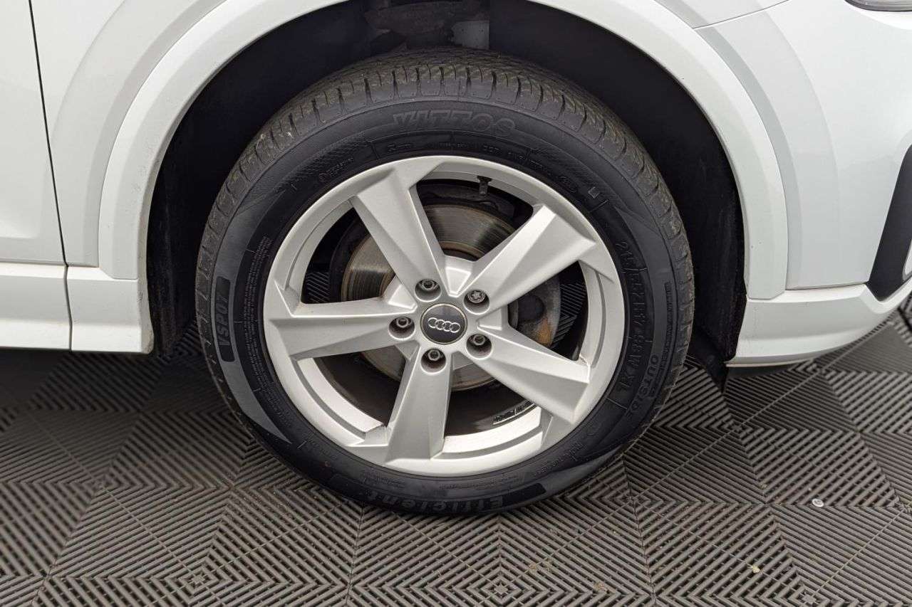 2019 AUDI Q2 2019 AUDI Q2