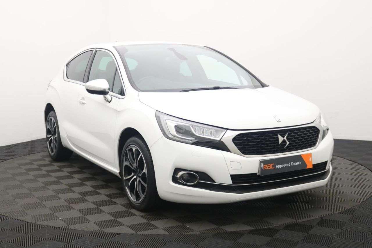 2017 DS AUTOMOBILES DS 4 2017 DS AUTOMOBILES DS 4