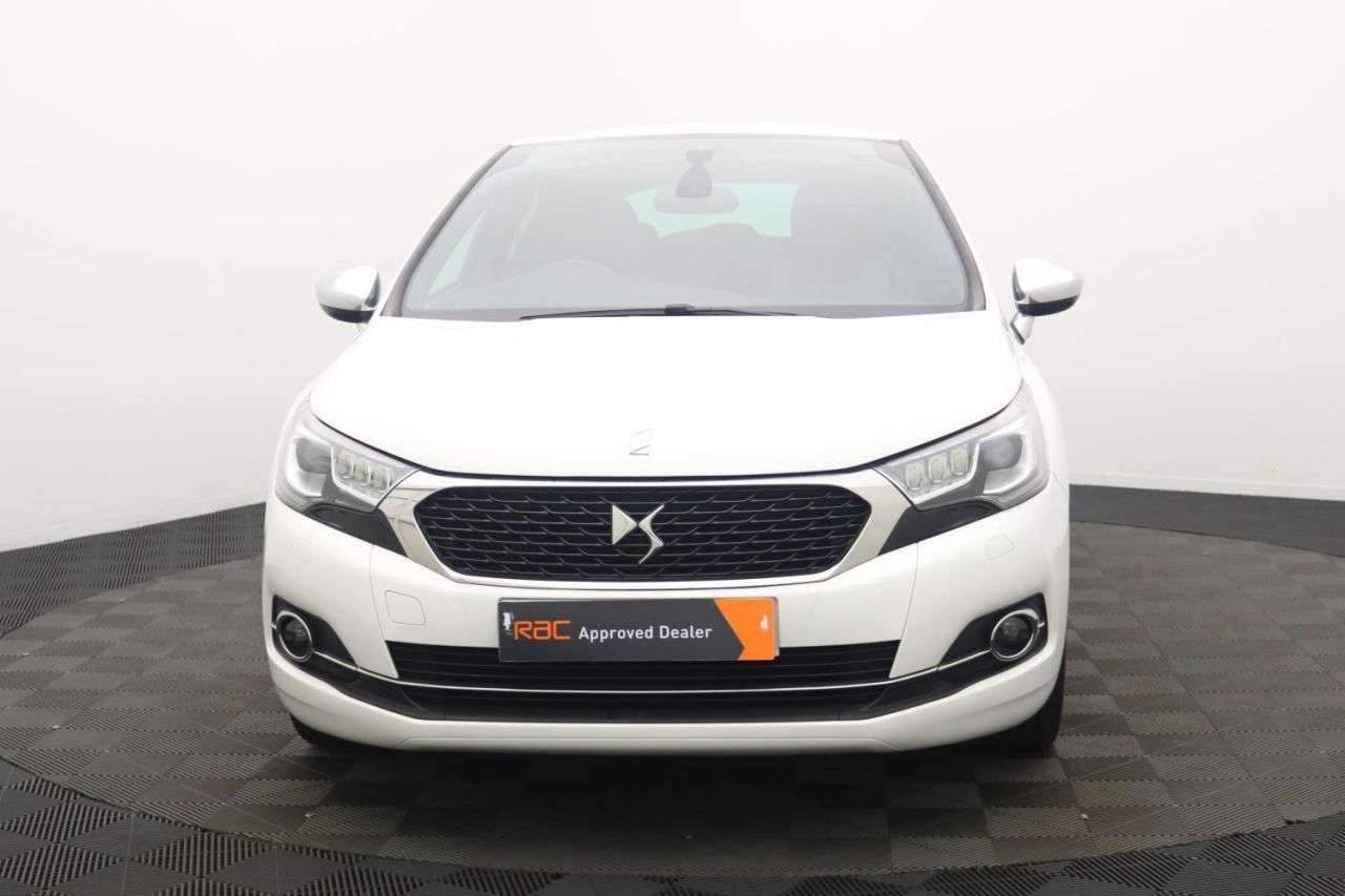 2017 DS AUTOMOBILES DS 4 2017 DS AUTOMOBILES DS 4