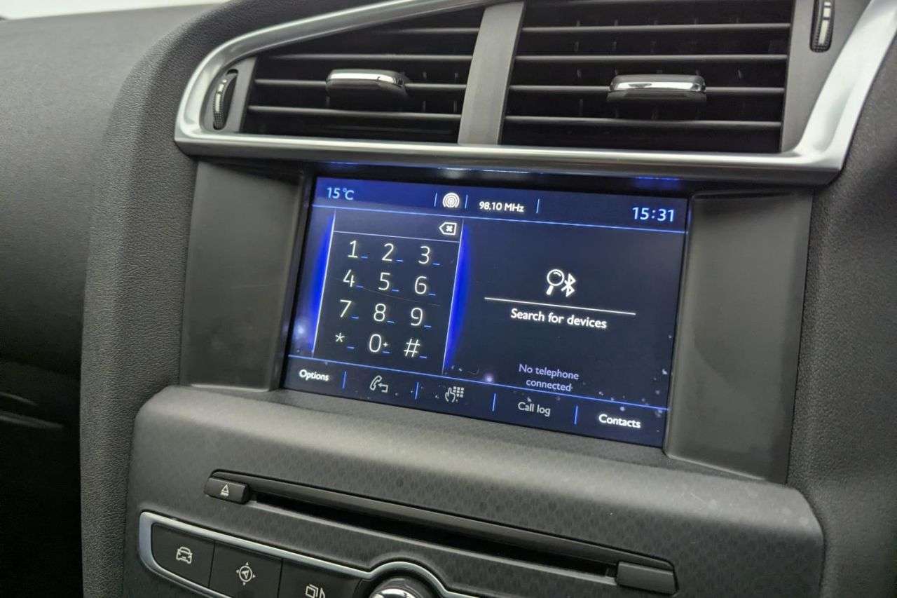 2017 DS AUTOMOBILES DS 4 2017 DS AUTOMOBILES DS 4