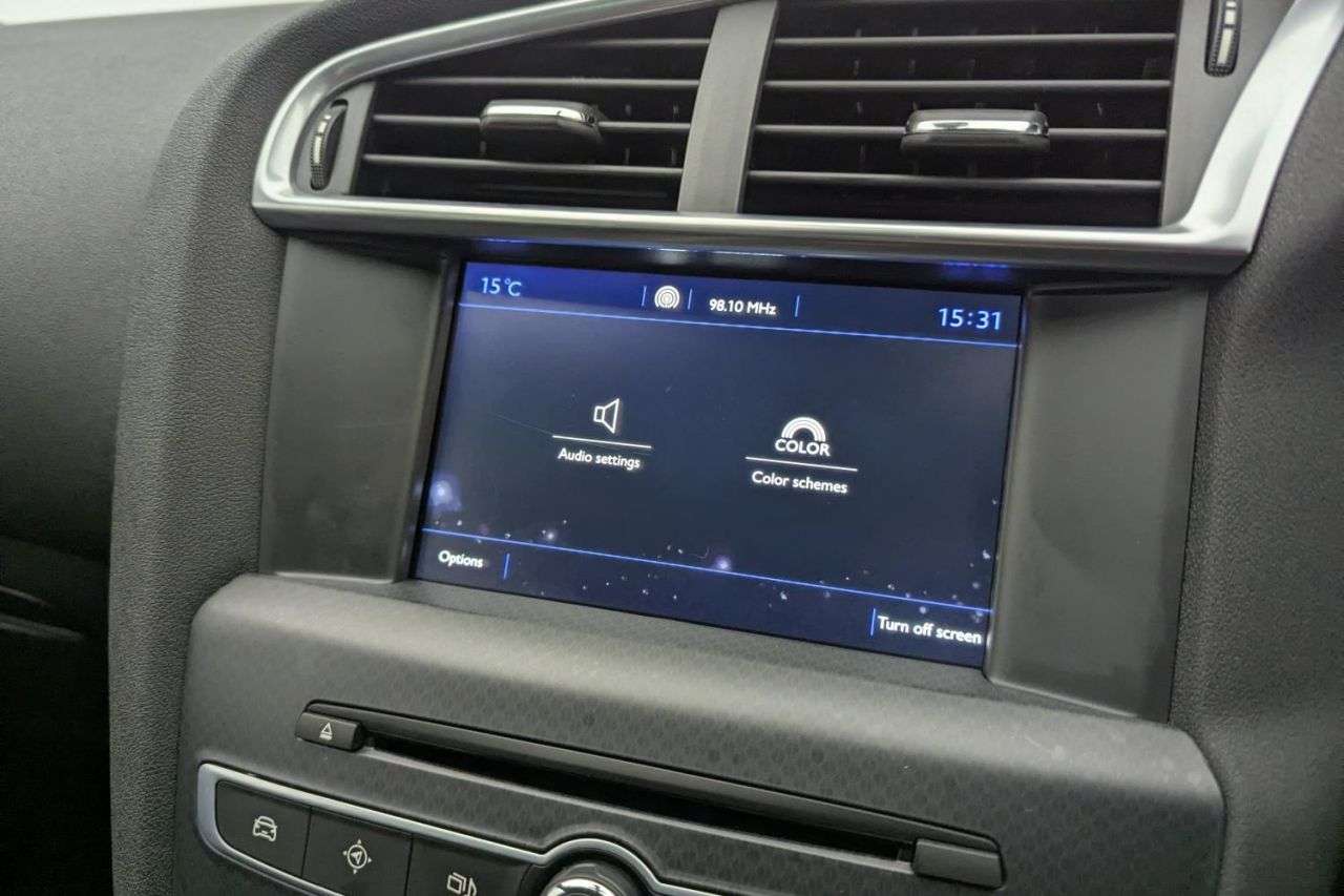 2017 DS AUTOMOBILES DS 4 2017 DS AUTOMOBILES DS 4