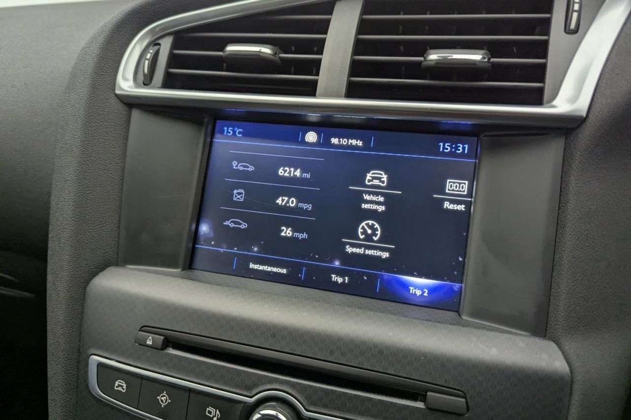 2017 DS AUTOMOBILES DS 4 2017 DS AUTOMOBILES DS 4