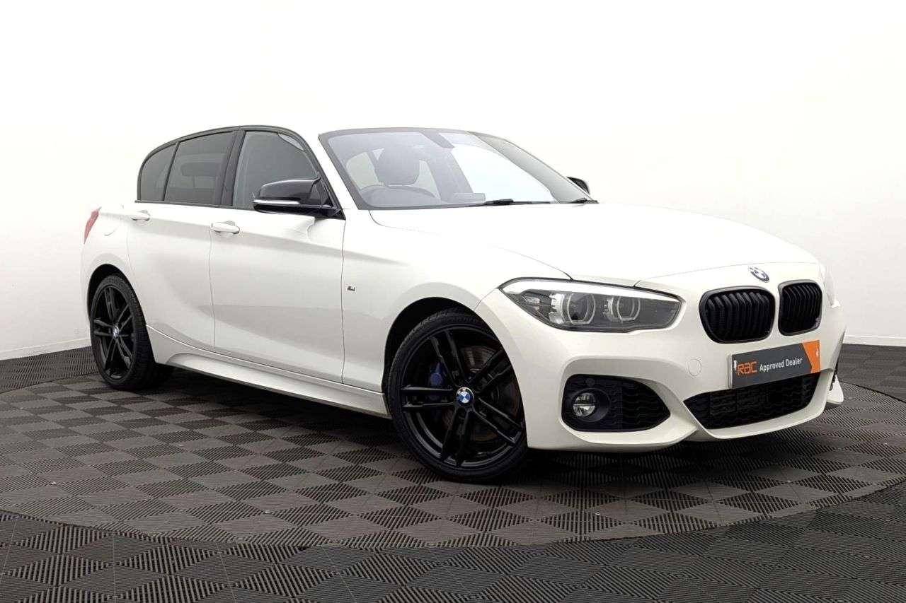 A 2019 BMW 1 SERIES 1.5 118i GPF M Sport Shadow Edition Hatchback 5dr Petrol Manual Euro 6 (s/s A 2019 BMW 1 SERIES 1.5 118i GPF M Sport Shadow Edition Hatchback 5dr Petrol Manual Euro 6 (s/s