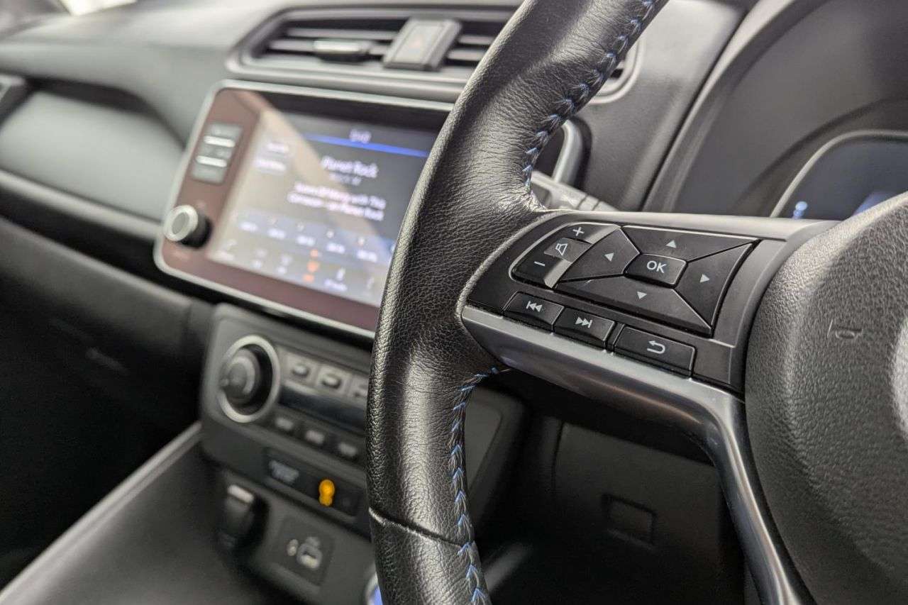 2022 NISSAN LEAF 2022 NISSAN LEAF