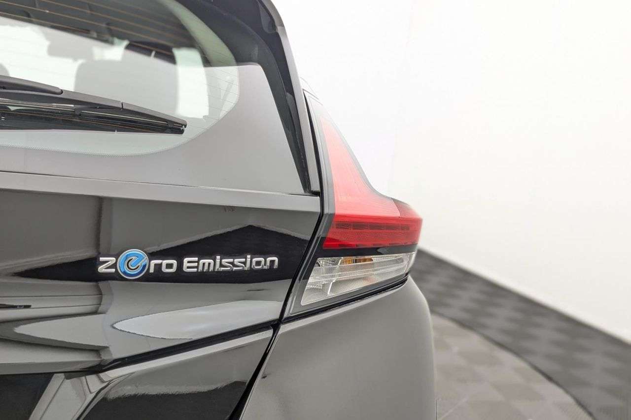 2021 NISSAN LEAF 2021 NISSAN LEAF