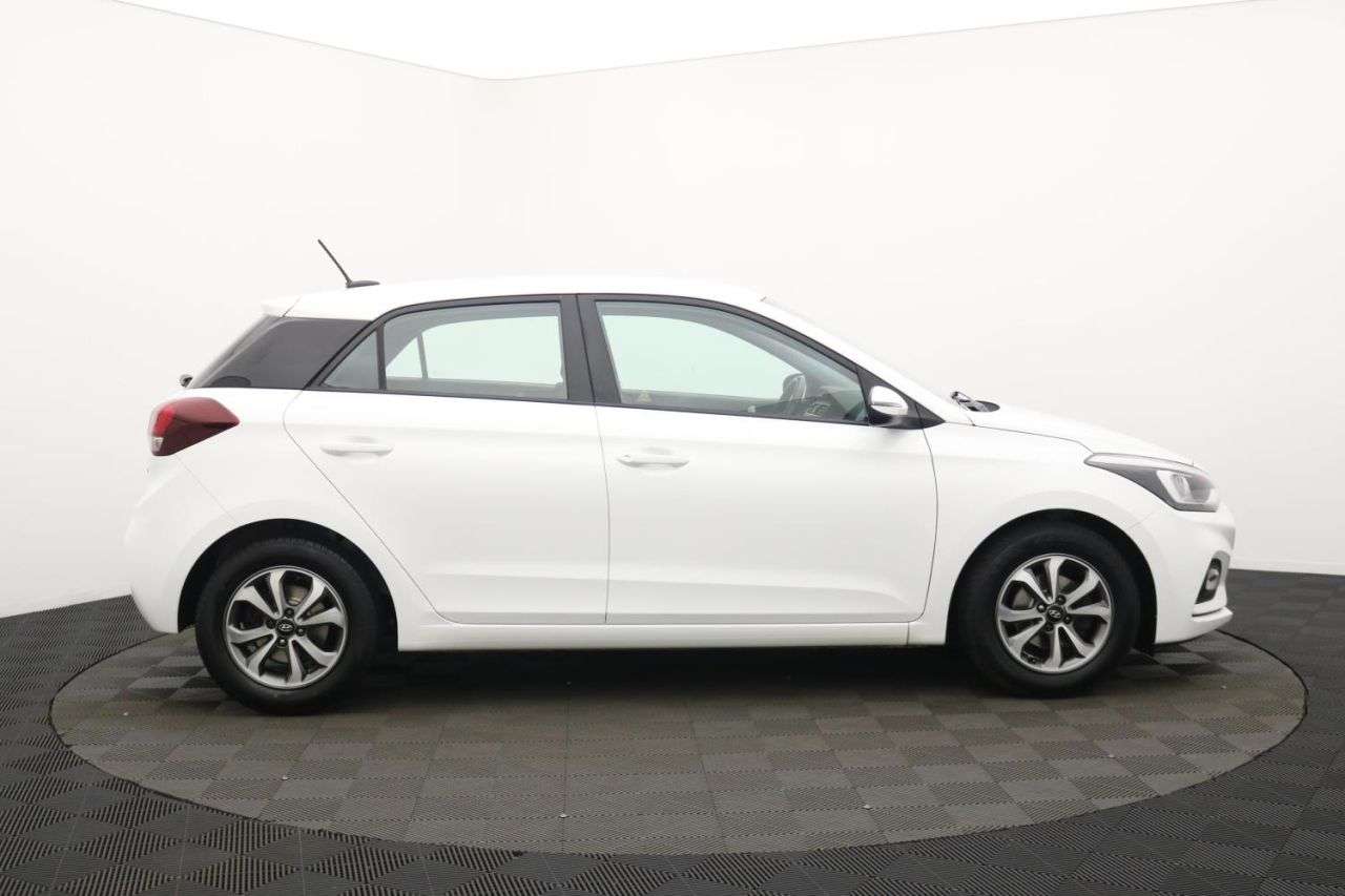 A 2019 HYUNDAI I20 1.2 SE Launch Edition Hatchback 5dr Petrol Manual Euro 6 (s/s) (84 ps) Awar A 2019 HYUNDAI I20 1.2 SE Launch Edition Hatchback 5dr Petrol Manual Euro 6 (s/s) (84 ps) Awar