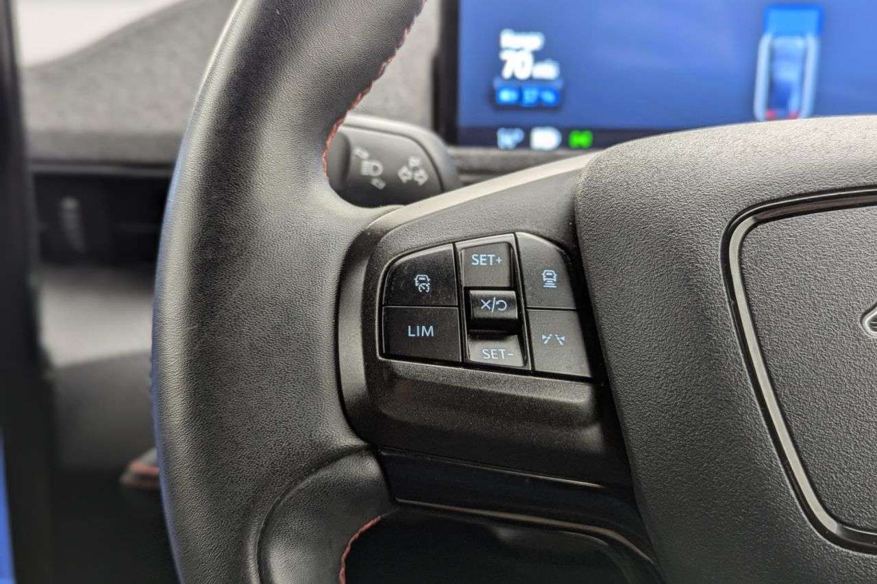 2021 FORD MUSTANG MACH-E 2021 FORD MUSTANG MACH-E