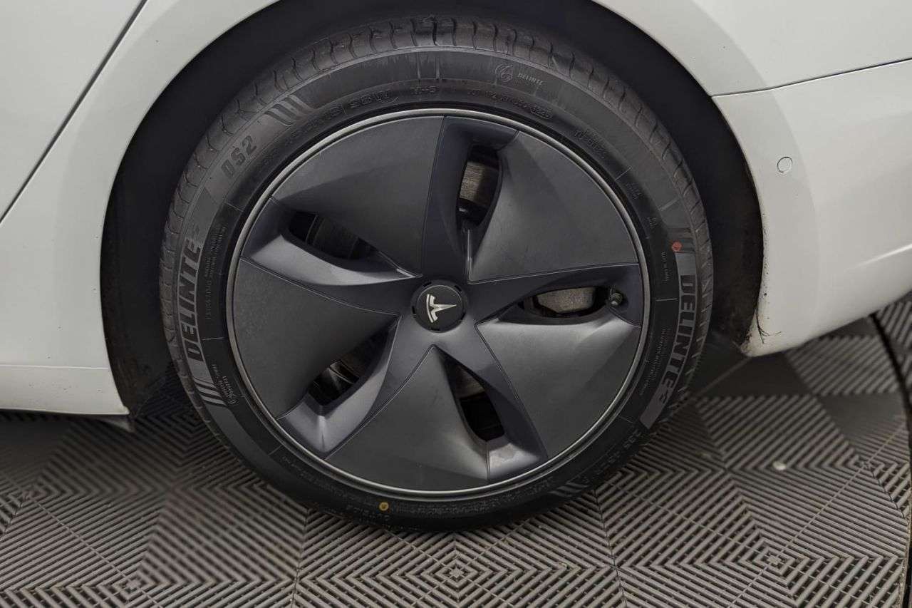 2020 TESLA MODEL 3 2020 TESLA MODEL 3