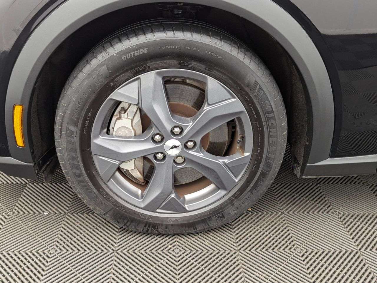 2021 FORD MUSTANG MACH-E 2021 FORD MUSTANG MACH-E