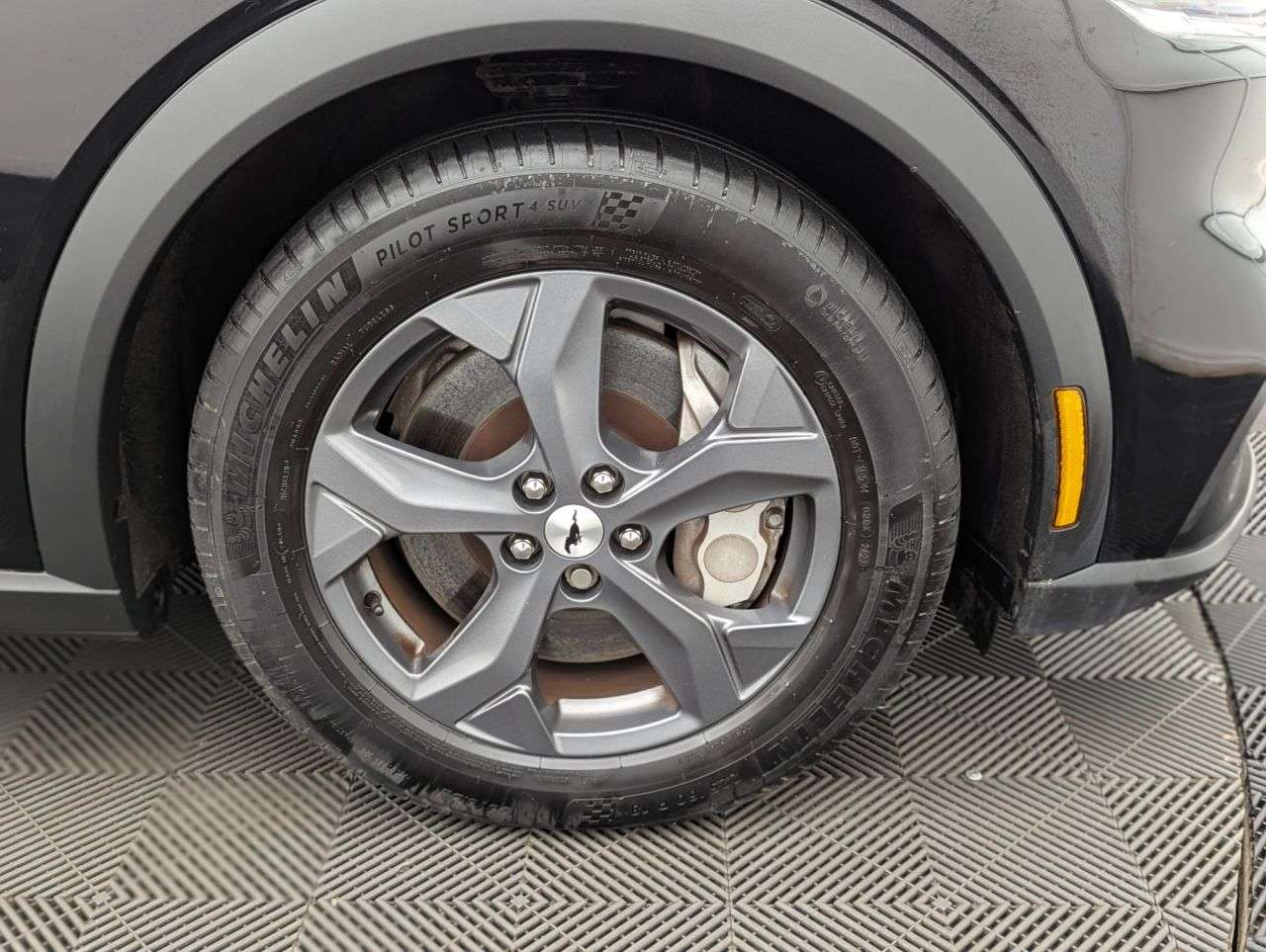 2021 FORD MUSTANG MACH-E 2021 FORD MUSTANG MACH-E