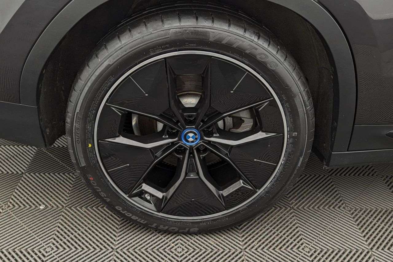 2021 BMW IX3 2021 BMW IX3