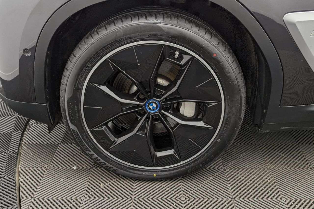 2021 BMW IX3 2021 BMW IX3