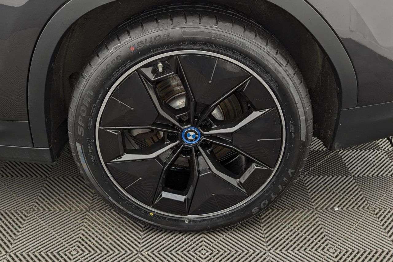 2021 BMW IX3 2021 BMW IX3