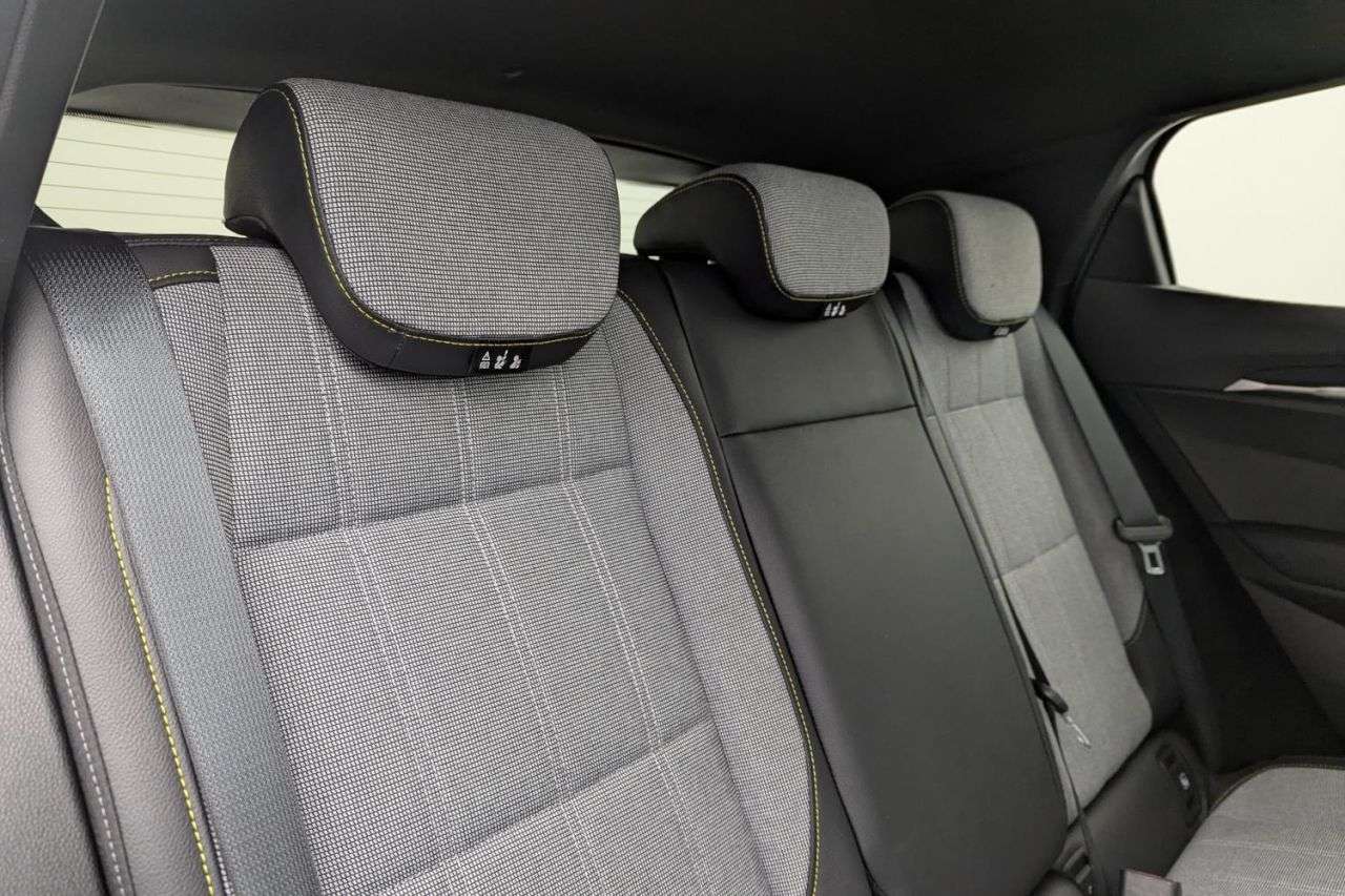 2022 RENAULT MEGANE E-TECH 2022 RENAULT MEGANE E-TECH