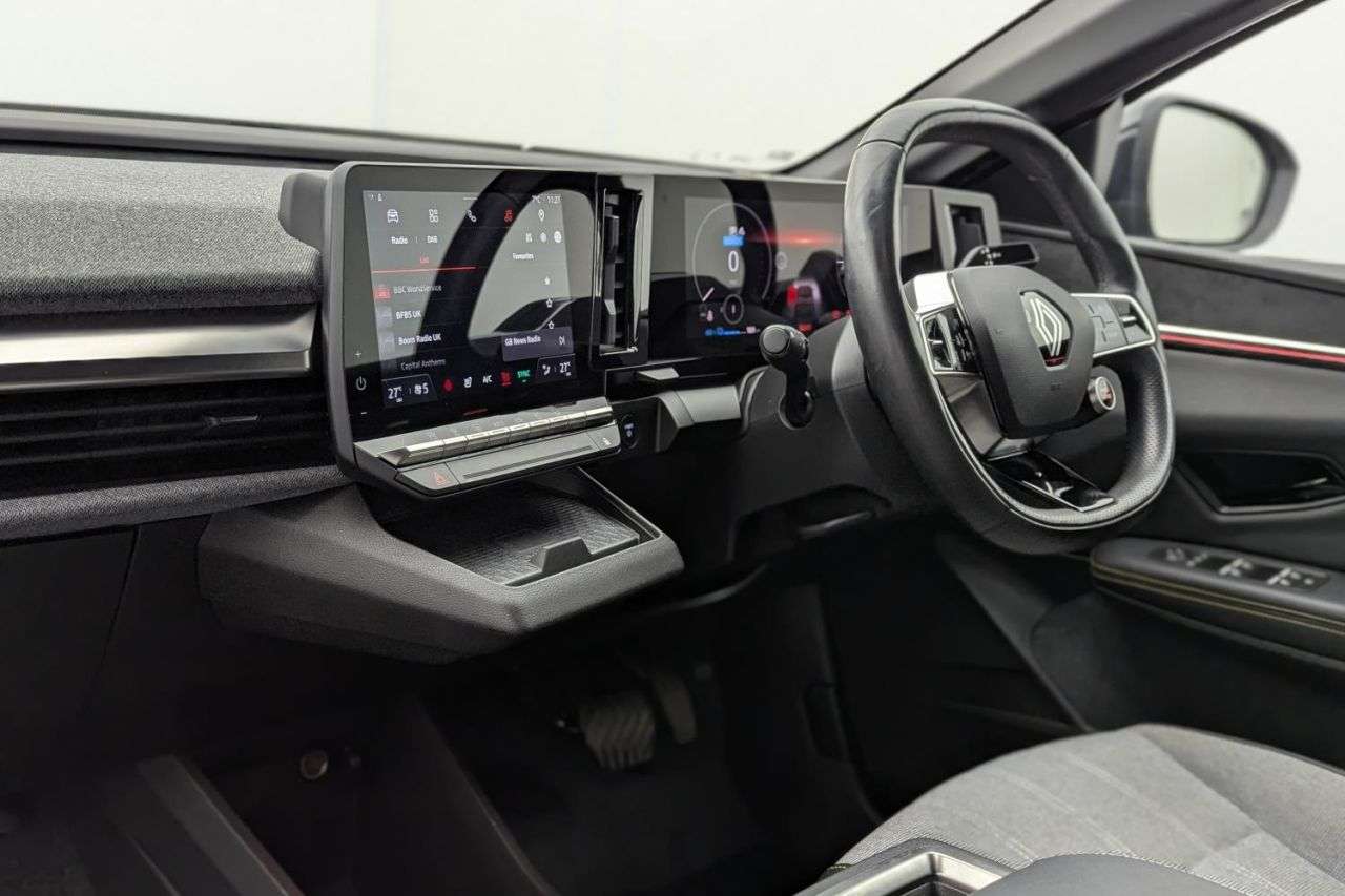 2022 RENAULT MEGANE E-TECH 2022 RENAULT MEGANE E-TECH