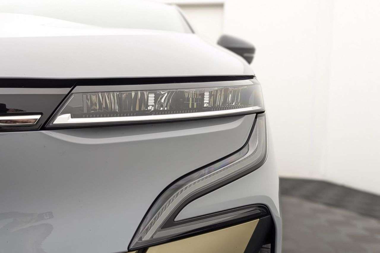 2022 RENAULT MEGANE E-TECH 2022 RENAULT MEGANE E-TECH