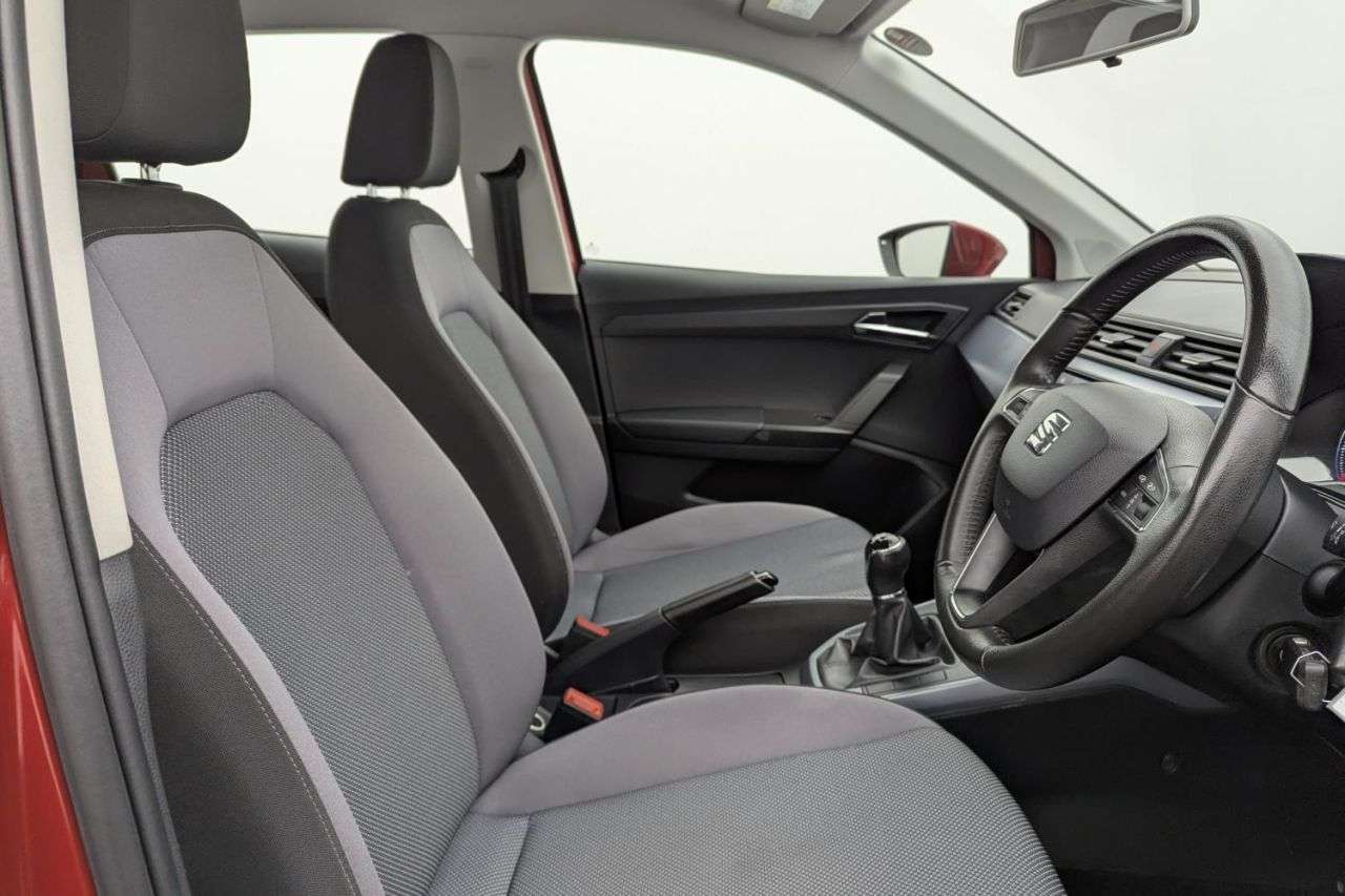 A 2021 SEAT ARONA 1.0 TSI EVO SE Technology SUV 5dr Petrol Manual Euro 6 (s/s) (95 ps) Award A 2021 SEAT ARONA 1.0 TSI EVO SE Technology SUV 5dr Petrol Manual Euro 6 (s/s) (95 ps) Award