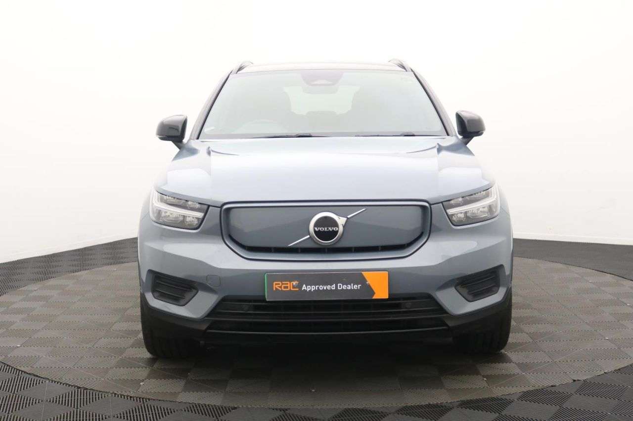 2021 VOLVO XC40 2021 VOLVO XC40