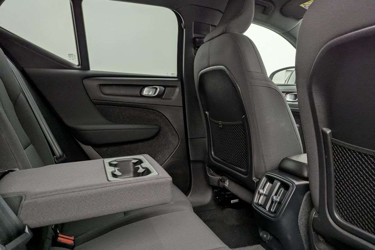 2021 VOLVO XC40 2021 VOLVO XC40