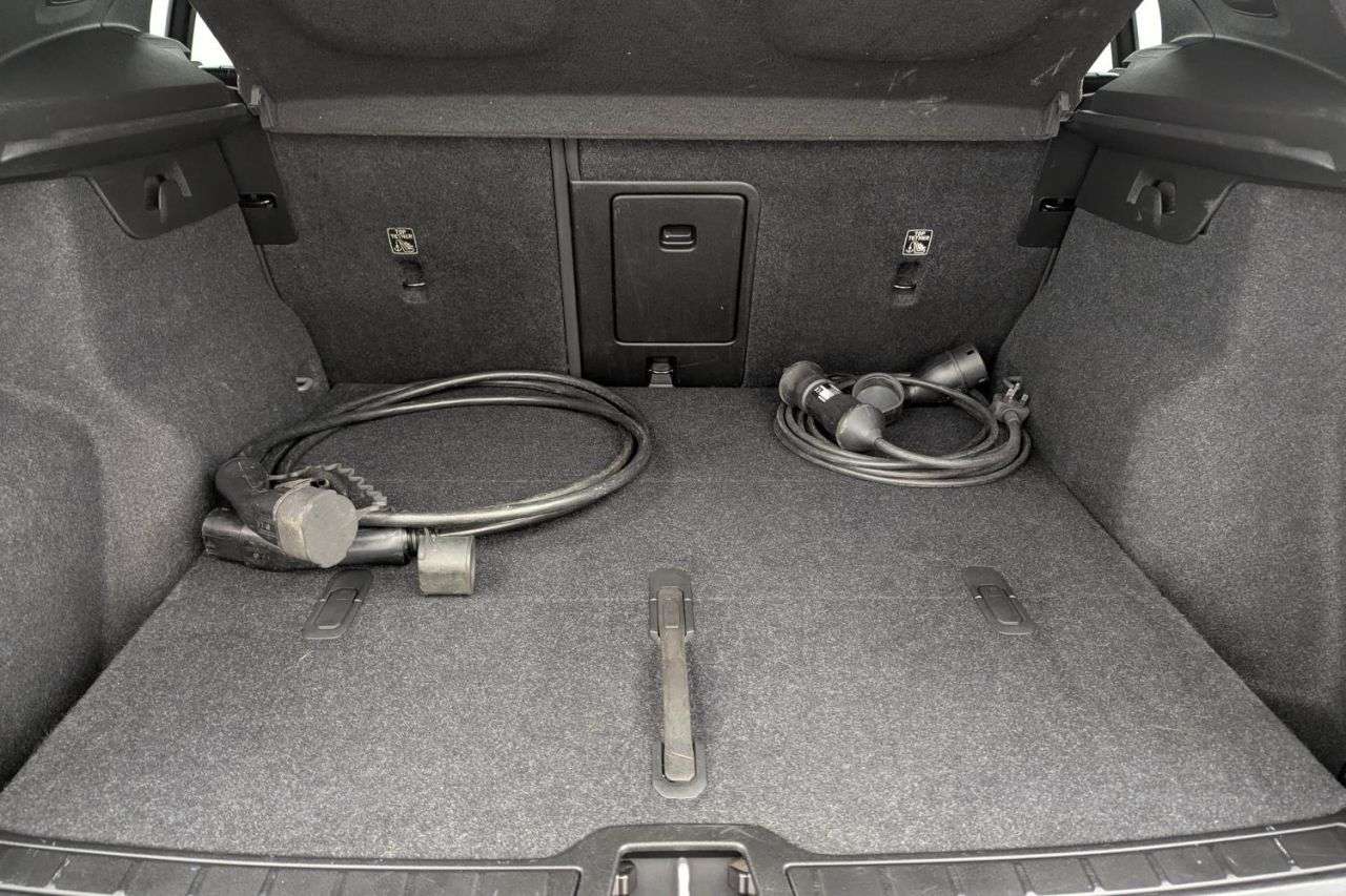 2021 VOLVO XC40 2021 VOLVO XC40