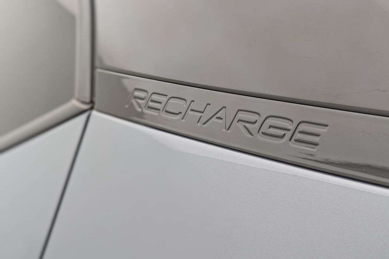 2021 VOLVO XC40 2021 VOLVO XC40