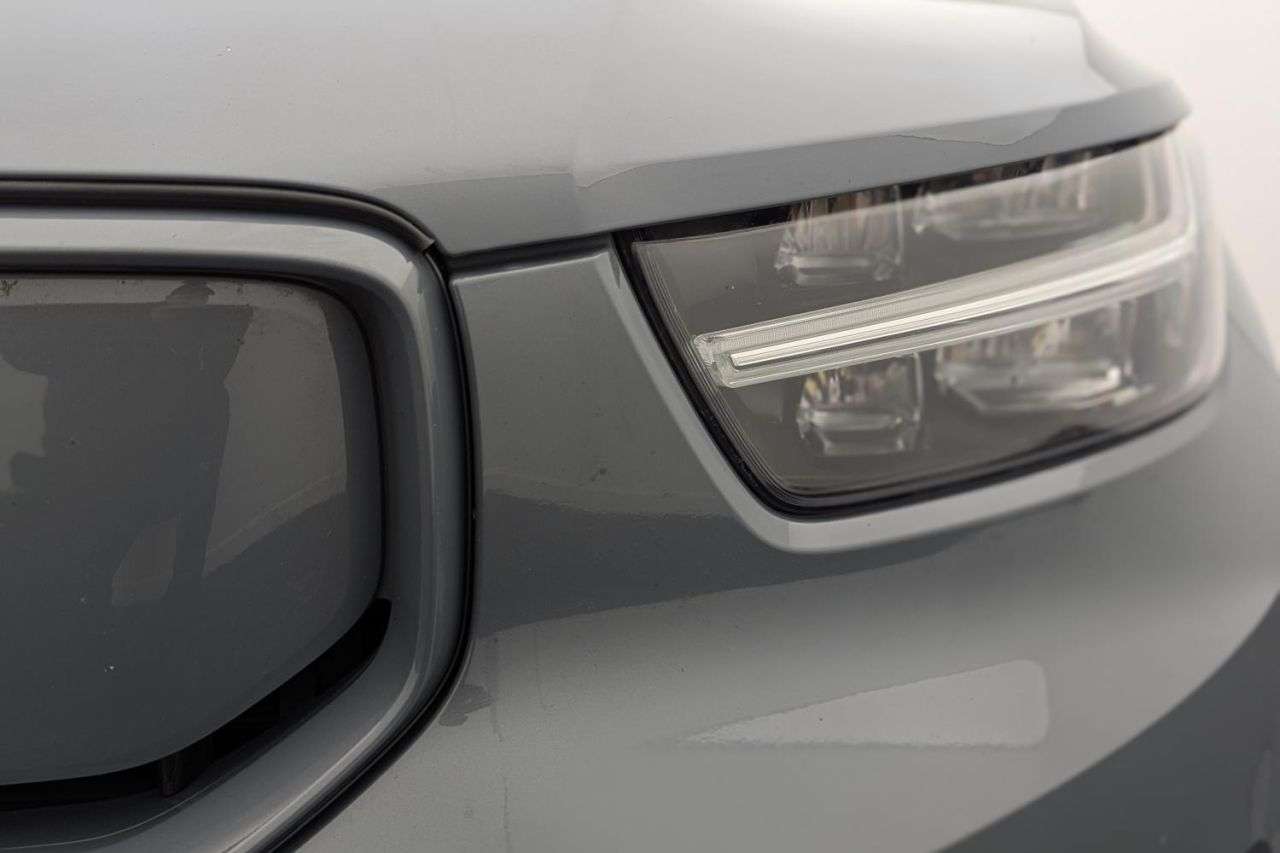 2021 VOLVO XC40 2021 VOLVO XC40