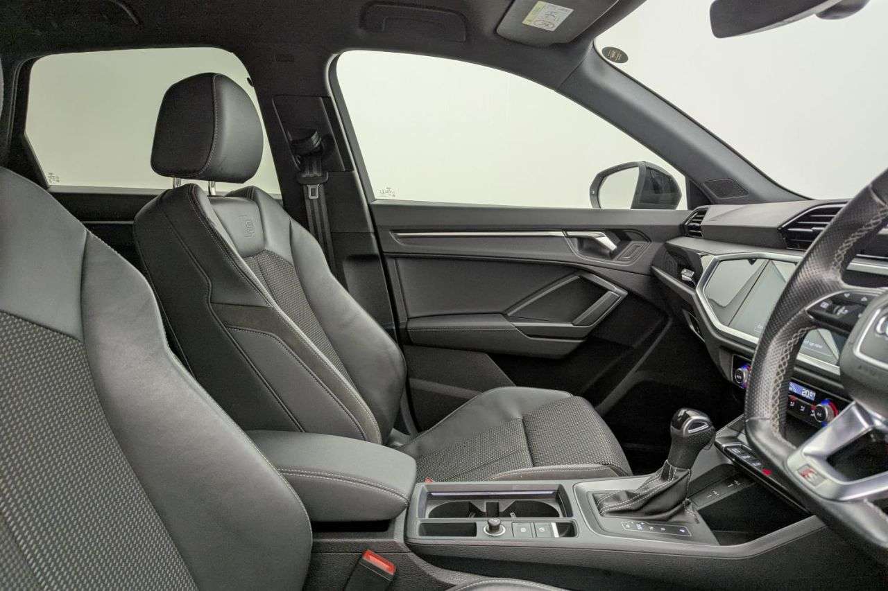 2022 AUDI Q3 2022 AUDI Q3