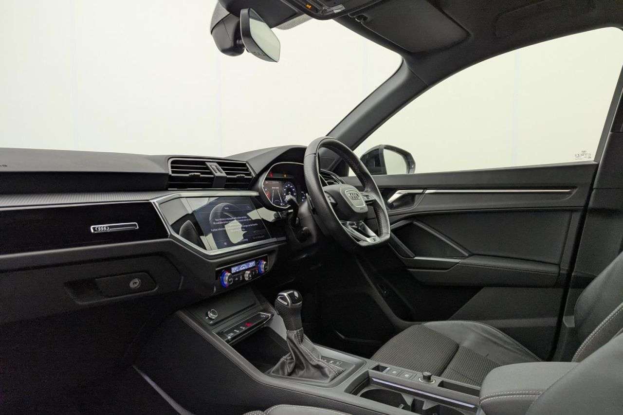 2022 AUDI Q3 2022 AUDI Q3