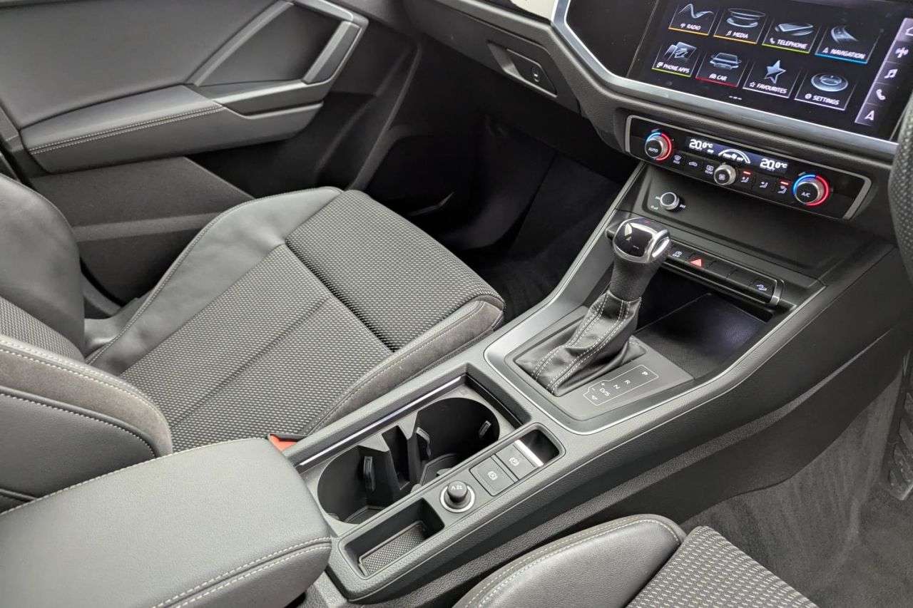 2022 AUDI Q3 2022 AUDI Q3