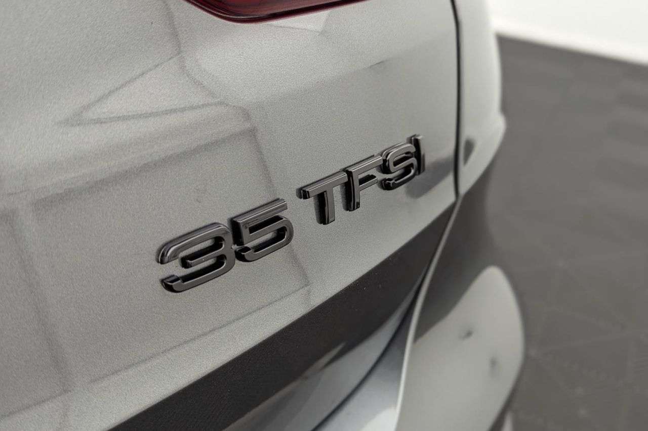 2022 AUDI Q3 2022 AUDI Q3