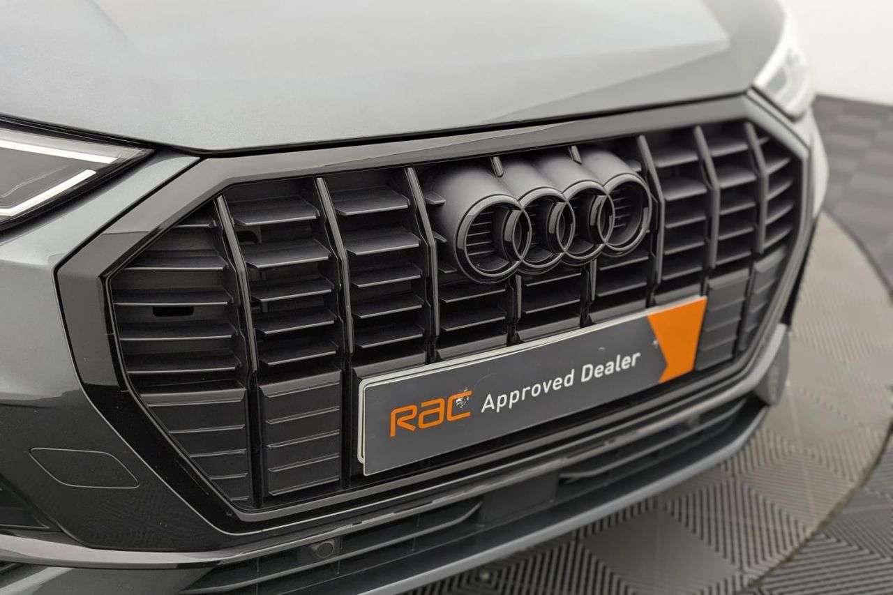 2022 AUDI Q3 2022 AUDI Q3