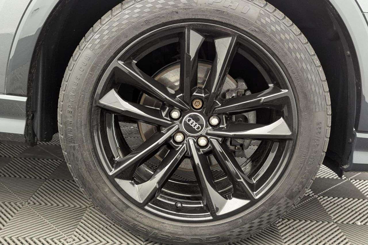 2022 AUDI Q3 2022 AUDI Q3