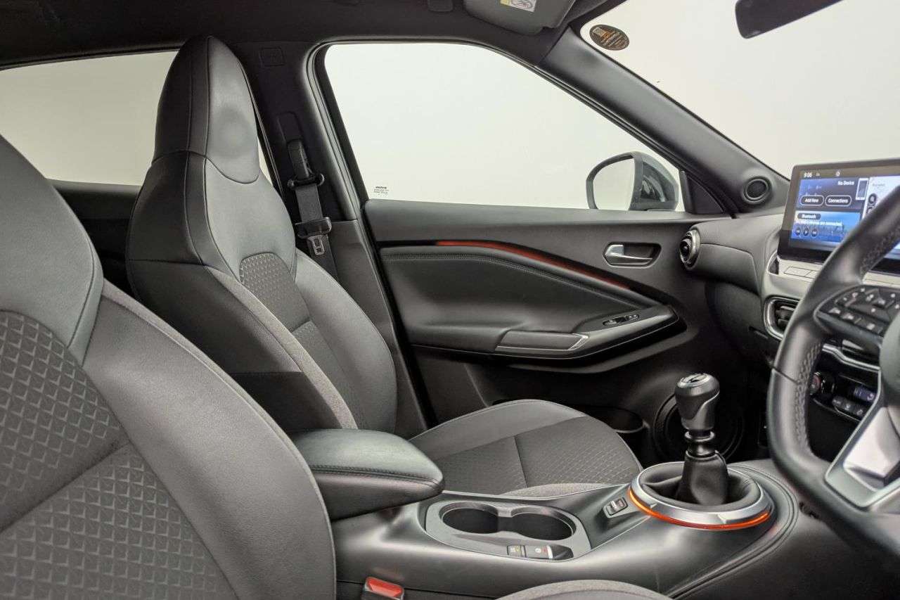 A 2024 NISSAN JUKE 1.0 DIG-T N-Connecta SUV 5dr Petrol Manual Euro 6 (s/s) (114 ps) Award Winn A 2024 NISSAN JUKE 1.0 DIG-T N-Connecta SUV 5dr Petrol Manual Euro 6 (s/s) (114 ps) Award Winn