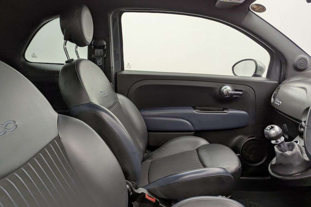 A 2019 FIAT 500 1.2 Rock Star Hatchback 3dr Petrol Manual Euro 6 (s/s) (69 bhp) Award Winni A 2019 FIAT 500 1.2 Rock Star Hatchback 3dr Petrol Manual Euro 6 (s/s) (69 bhp) Award Winni