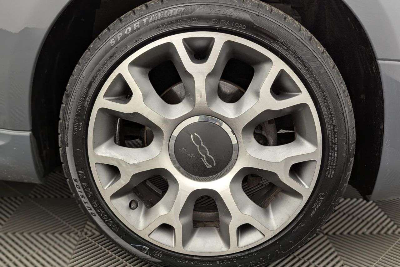 2019 FIAT 500 2019 FIAT 500