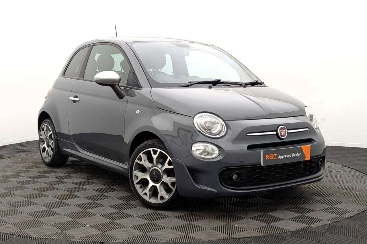 A 2019 FIAT 500 1.2 Rock Star Hatchback 3dr Petrol Manual Euro 6 (s/s) (69 bhp) Award Winni A 2019 FIAT 500 1.2 Rock Star Hatchback 3dr Petrol Manual Euro 6 (s/s) (69 bhp) Award Winni