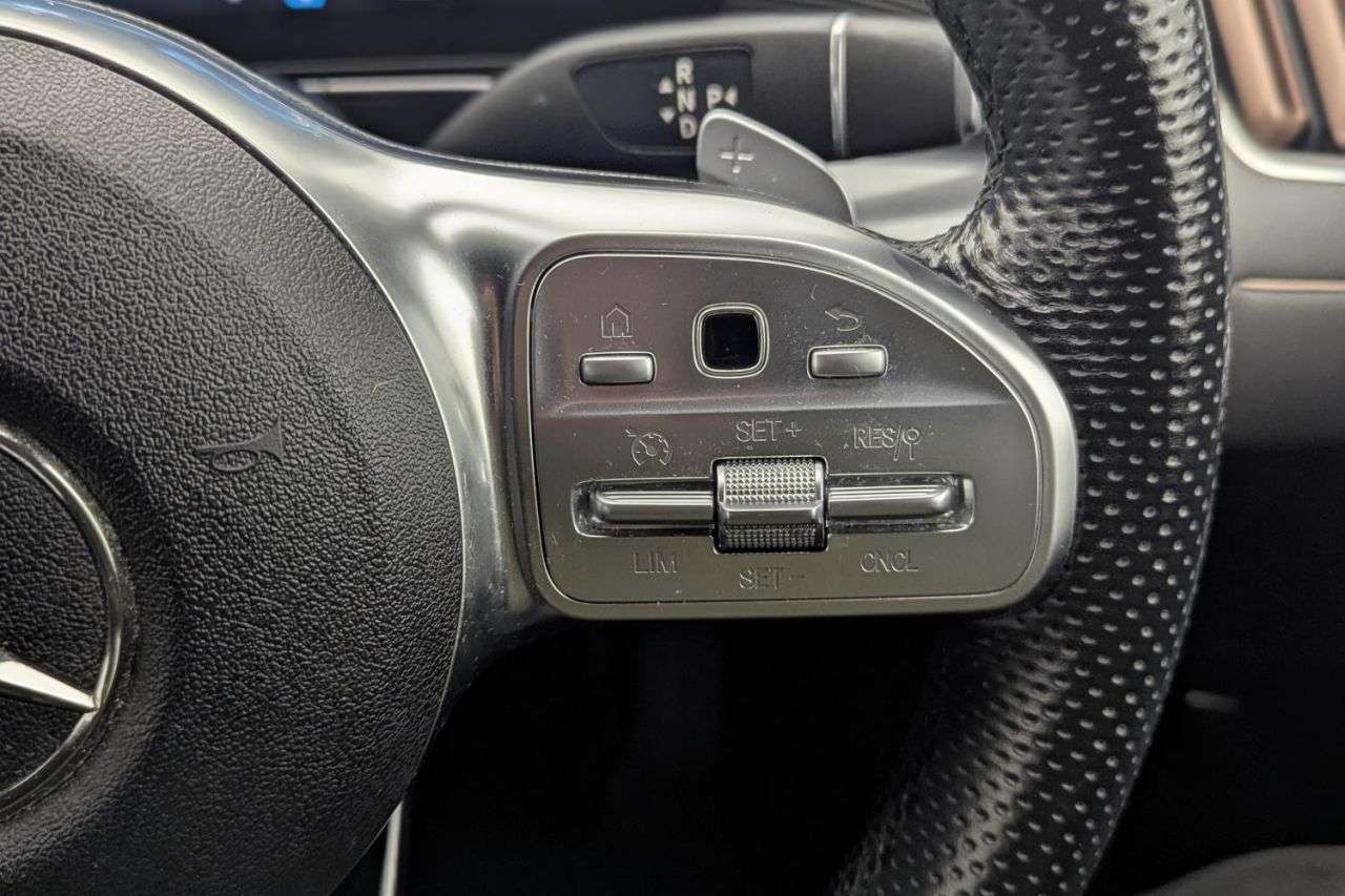 2021 MERCEDES-BENZ EQC 2021 MERCEDES-BENZ EQC