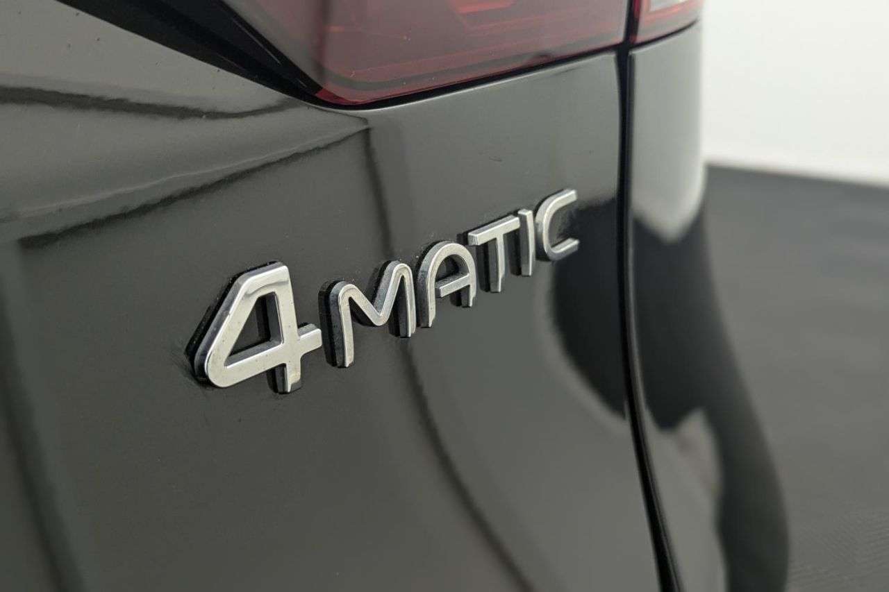 2021 MERCEDES-BENZ EQC 2021 MERCEDES-BENZ EQC