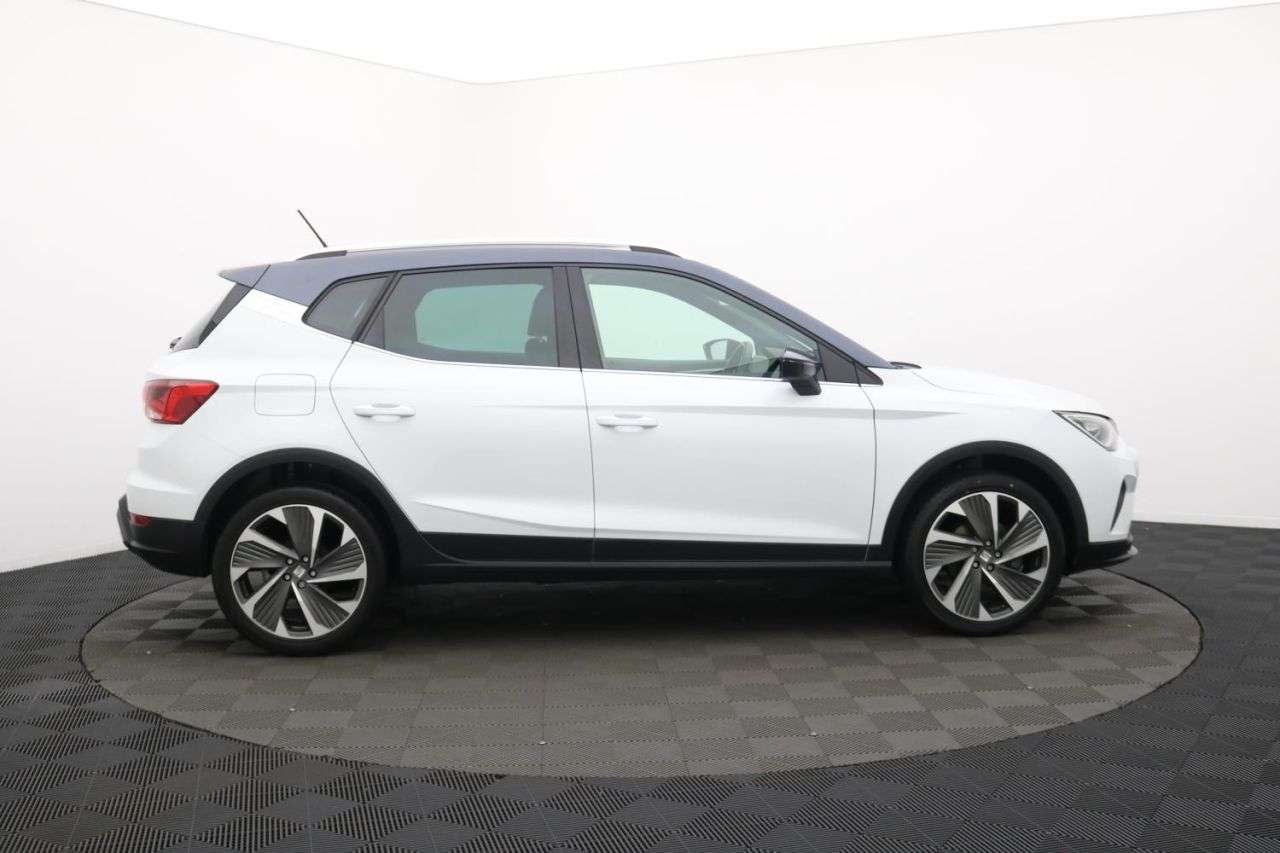A 2024 SEAT ARONA 1.0 TSI FR Sport SUV 5dr Petrol Manual Euro 6 (s/s) (110 ps) Award Winning A 2024 SEAT ARONA 1.0 TSI FR Sport SUV 5dr Petrol Manual Euro 6 (s/s) (110 ps) Award Winning
