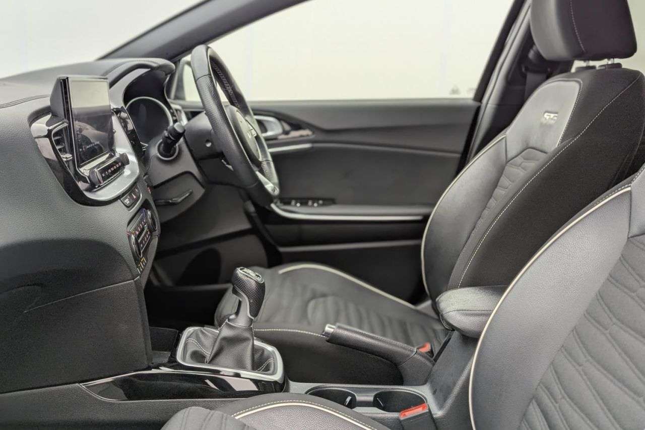 2022 KIA CEED 2022 KIA CEED