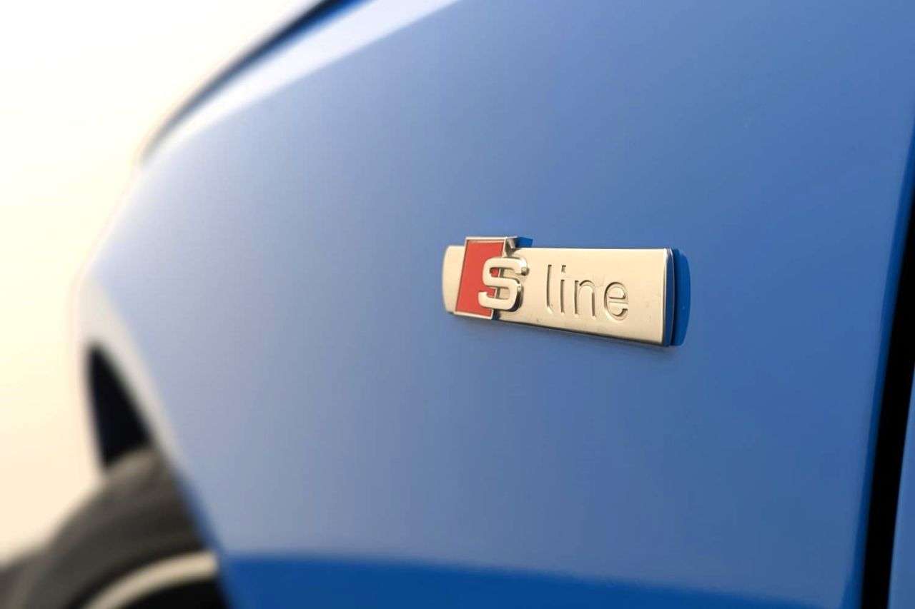 2021 AUDI A4 2021 AUDI A4