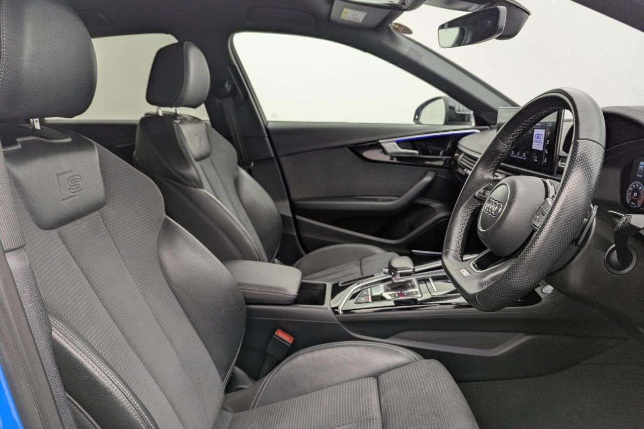 A 2021 AUDI A4 2.0 TFSI 35 Black Edition Saloon 4dr Petrol S Tronic Euro 6 (s/s) (150 ps) A 2021 AUDI A4 2.0 TFSI 35 Black Edition Saloon 4dr Petrol S Tronic Euro 6 (s/s) (150 ps)