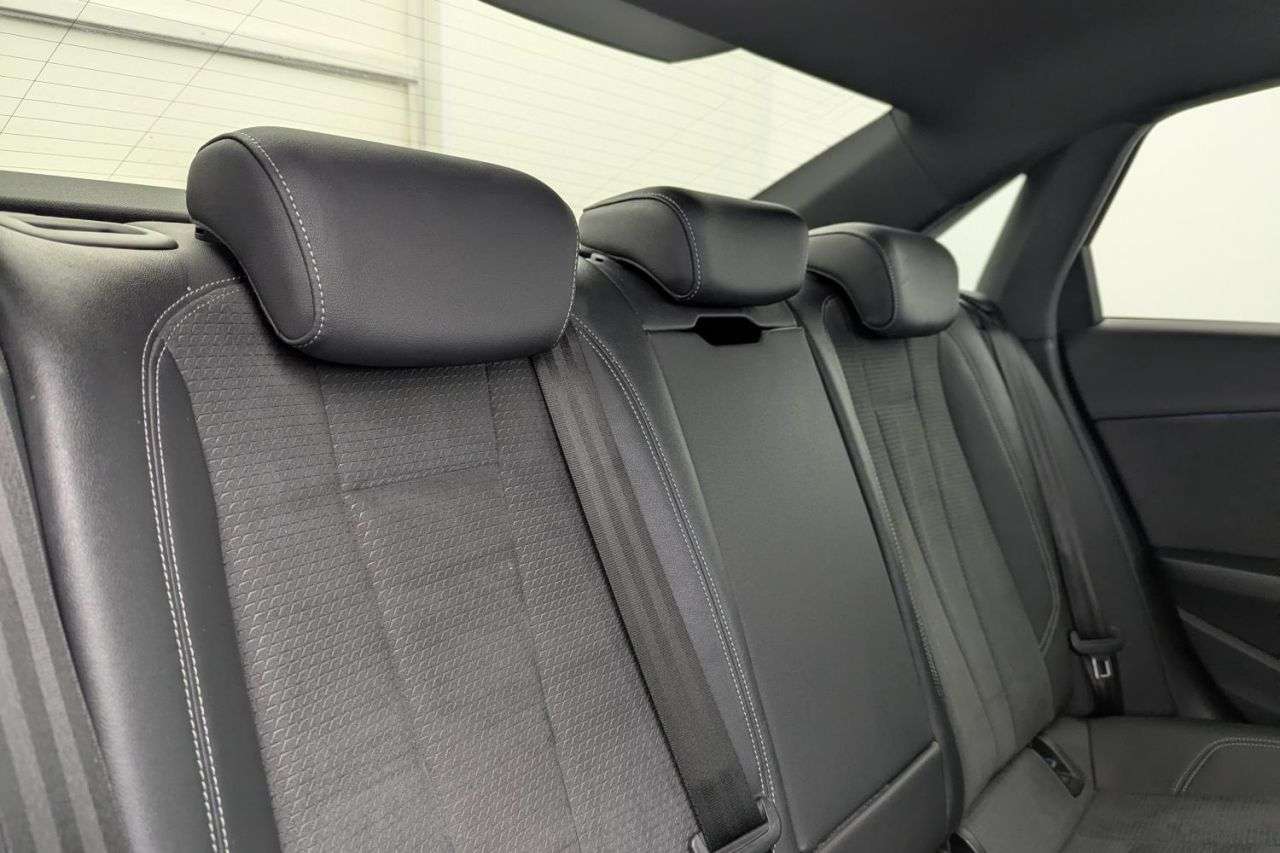 2021 AUDI A4 2021 AUDI A4