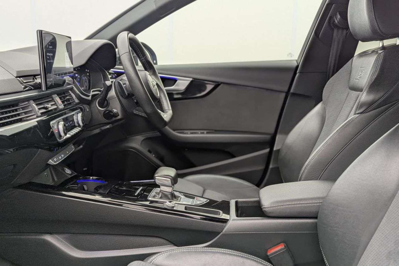 2021 AUDI A4 2021 AUDI A4