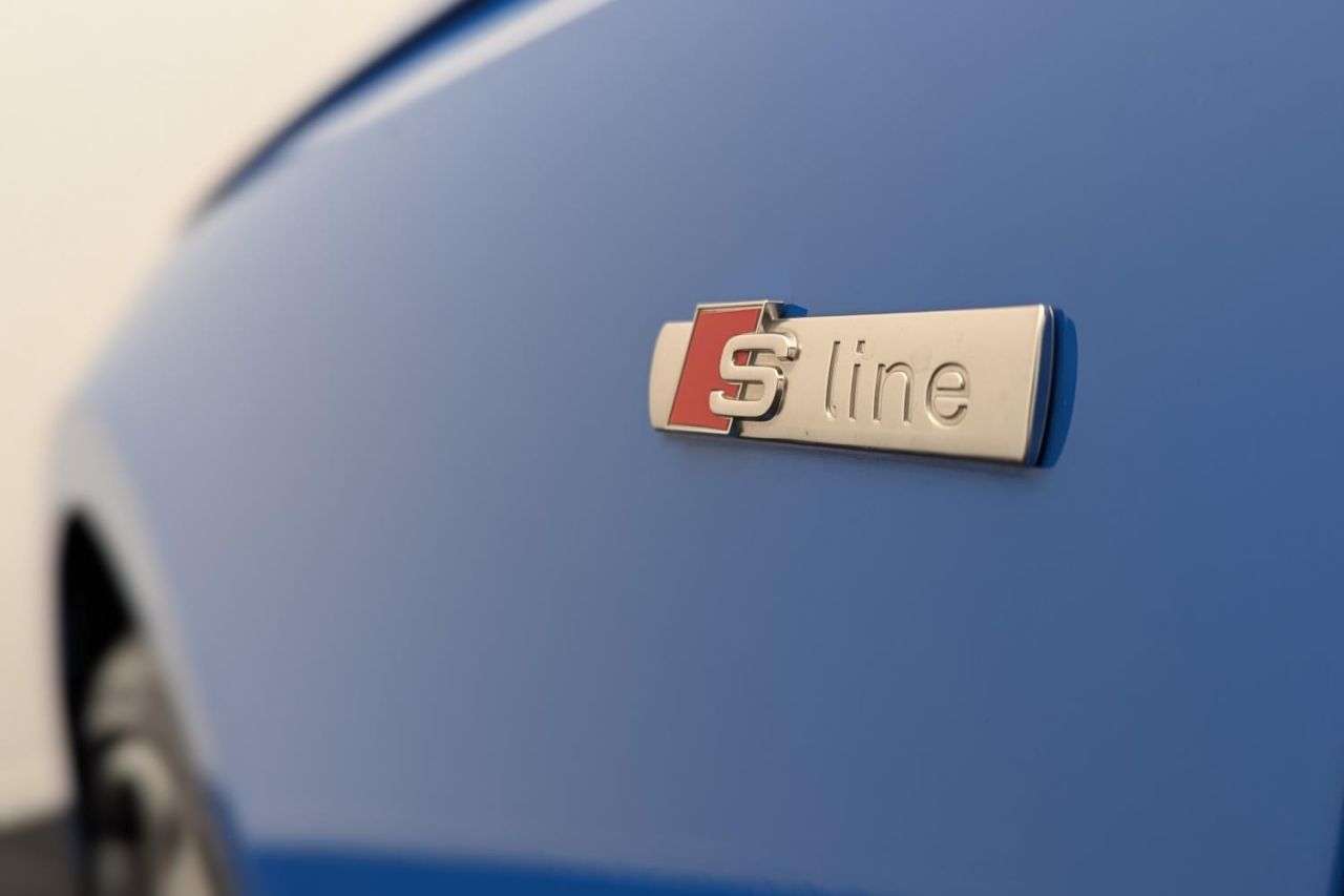 2021 AUDI A4 2021 AUDI A4