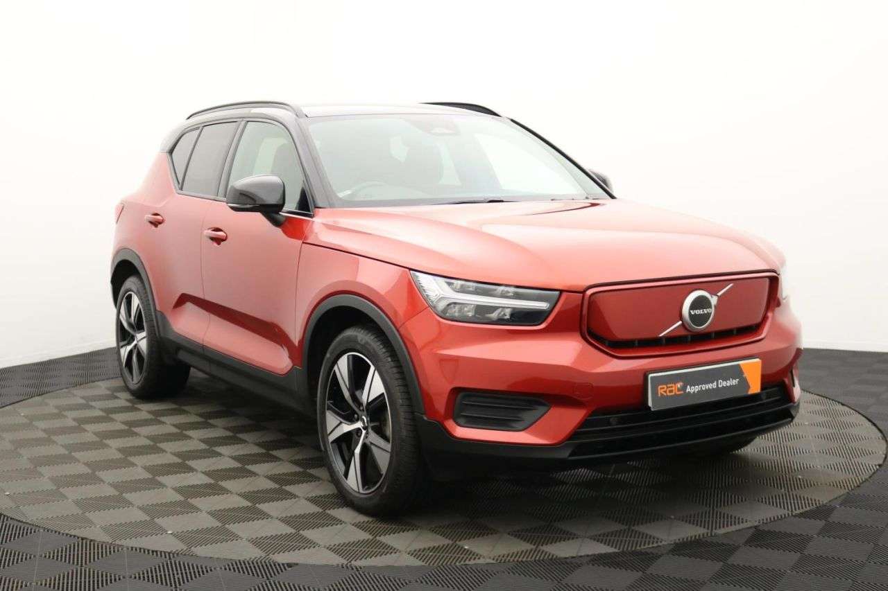 2021 VOLVO XC40 2021 VOLVO XC40