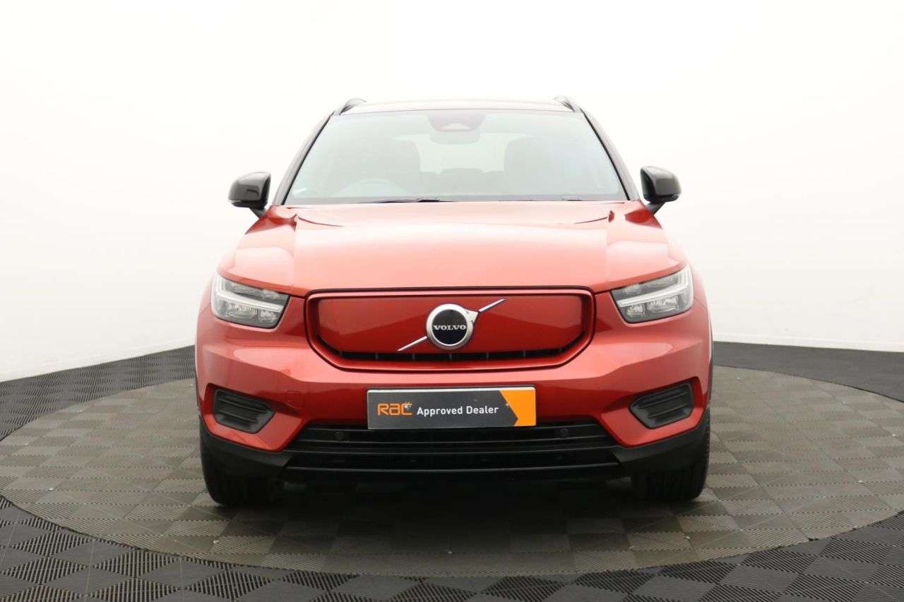 2021 VOLVO XC40 2021 VOLVO XC40