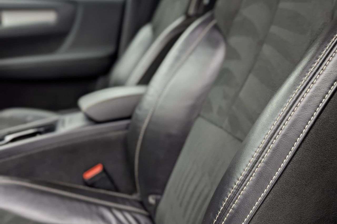 2021 VOLVO XC40 2021 VOLVO XC40