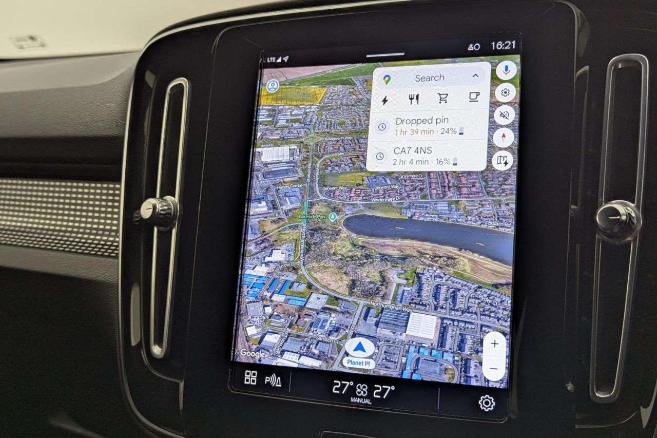 2021 VOLVO XC40 2021 VOLVO XC40